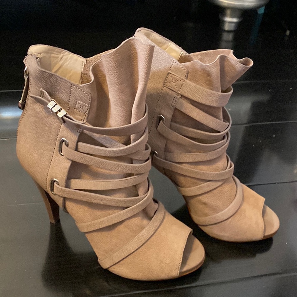 📌SOLD📌.   Guess- Nude Leather and Suede Peep Toe High Heel Boots size 7 1/2